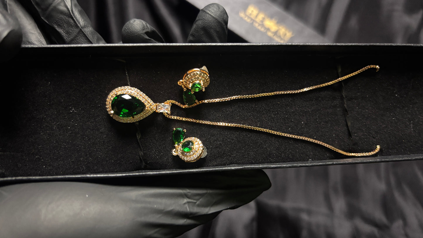 Elegant Emerald Teardrop Necklace Set – Gold Plated Jewelry