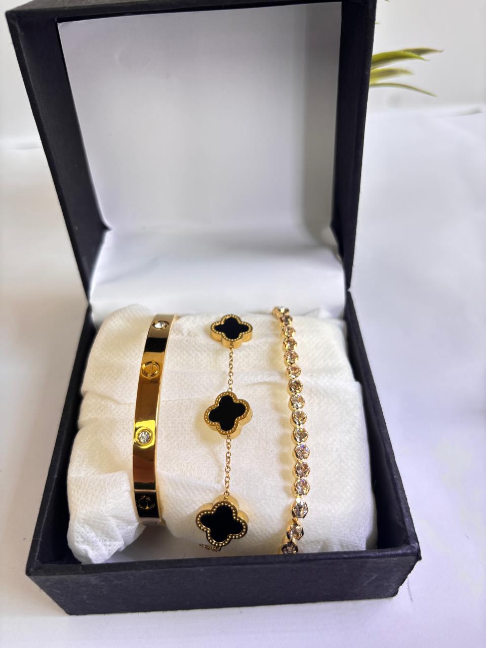 Premium Black Clover Bracelet+ FREE  Bracelet | Anti-Tarnish Stainless Steel  bracelets - Elewry